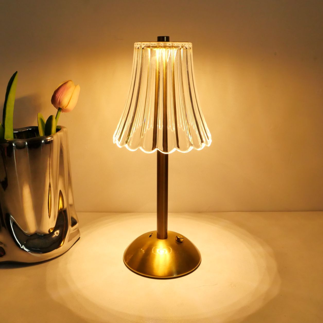 VintageGlass Table Lamp